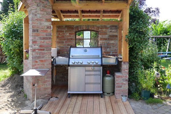 Propane Grill Assembly in Warwick