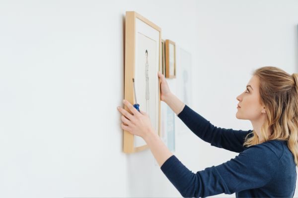 Picture Hanging Service in Warwick