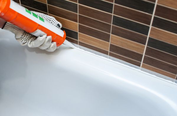 Bathtub Sealing in Warwick